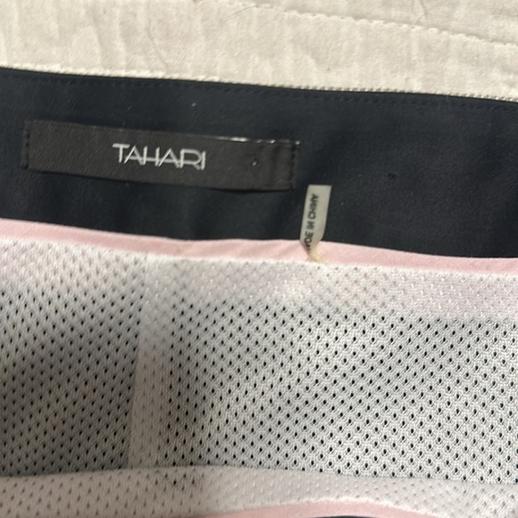 Tahari mini skirt EUC - Picture 3 of 6